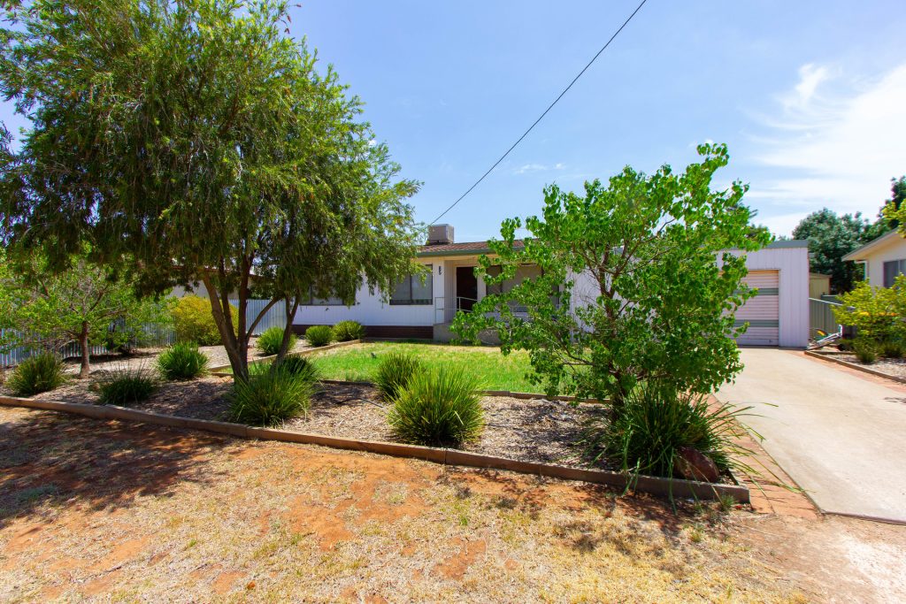85 Bendee Street, Barellan NSW 2665 - photo 2