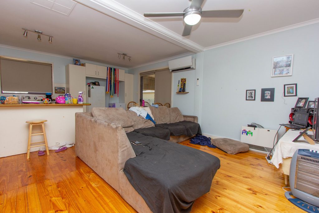 85 Bendee Street, Barellan NSW 2665 - photo 4