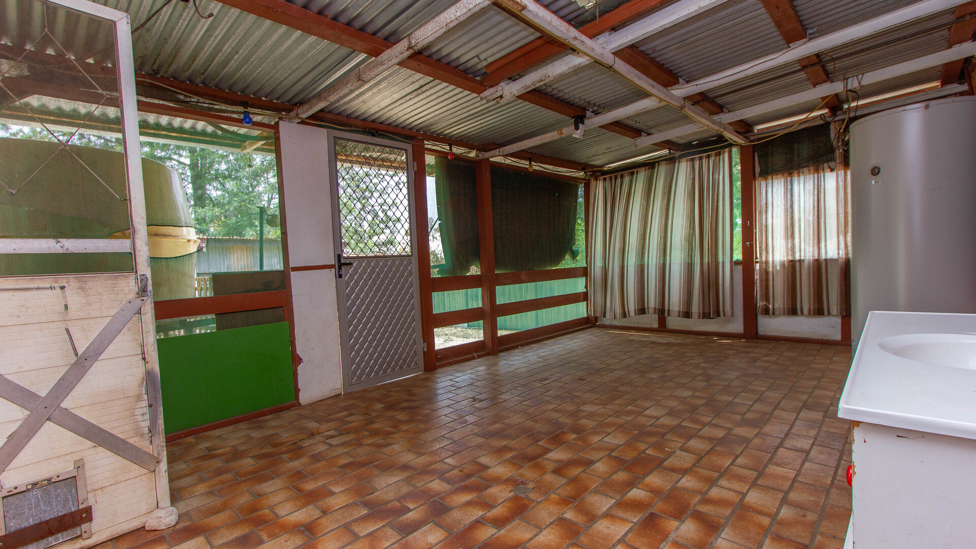 4 Midgeon Street, Narrandera NSW 2700 - photo 11