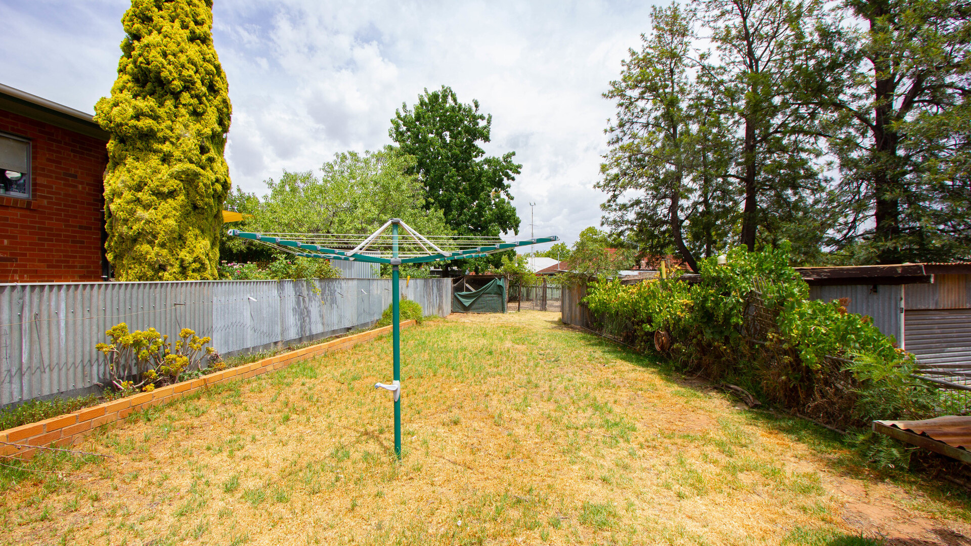 4 Midgeon Street, Narrandera NSW 2700 - photo 15