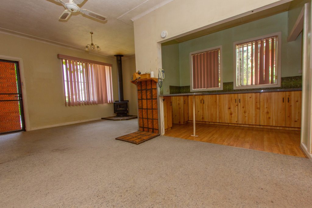 4 Midgeon Street, Narrandera NSW 2700 - photo 3