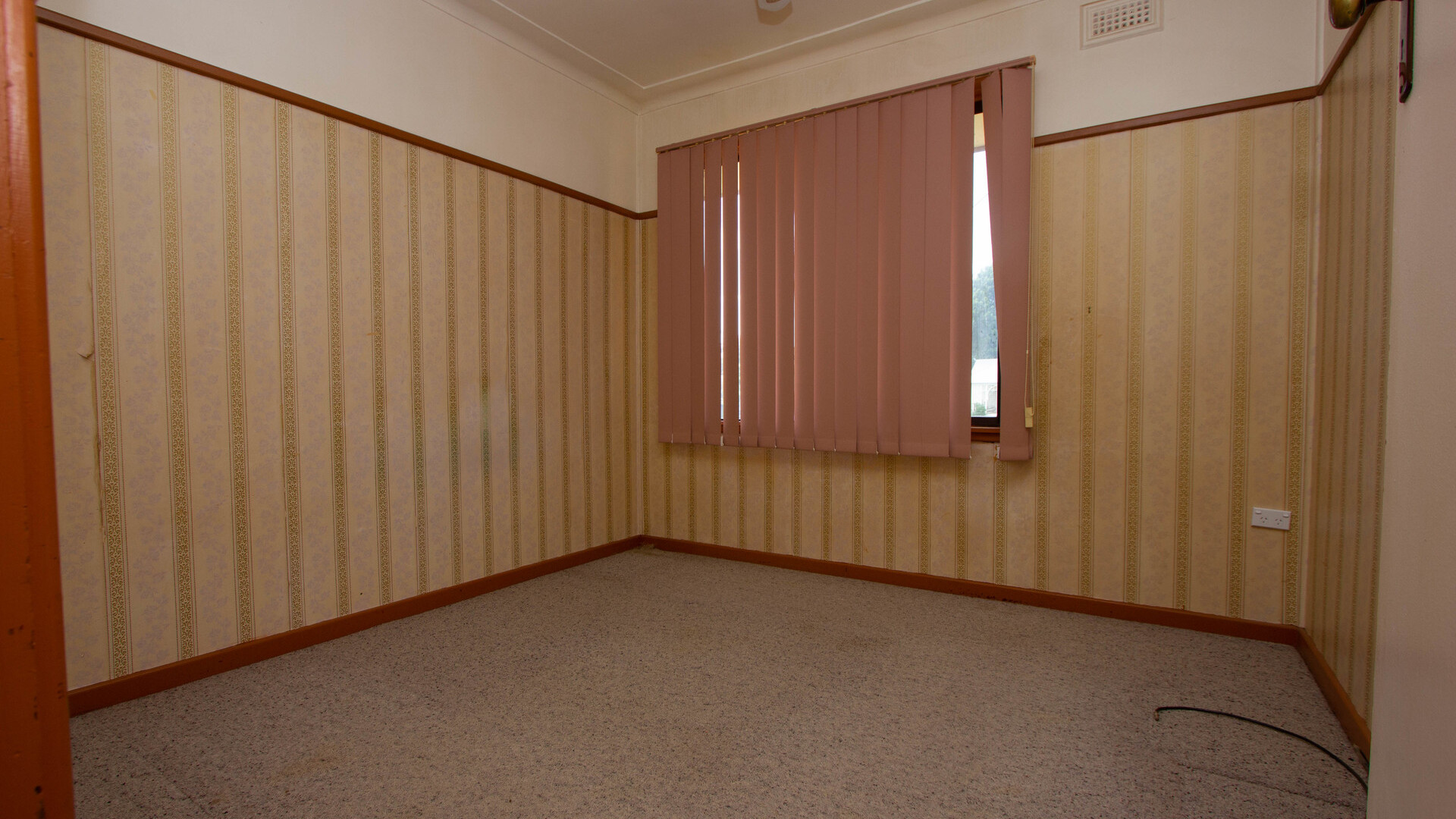 4 Midgeon Street, Narrandera NSW 2700 - photo 6