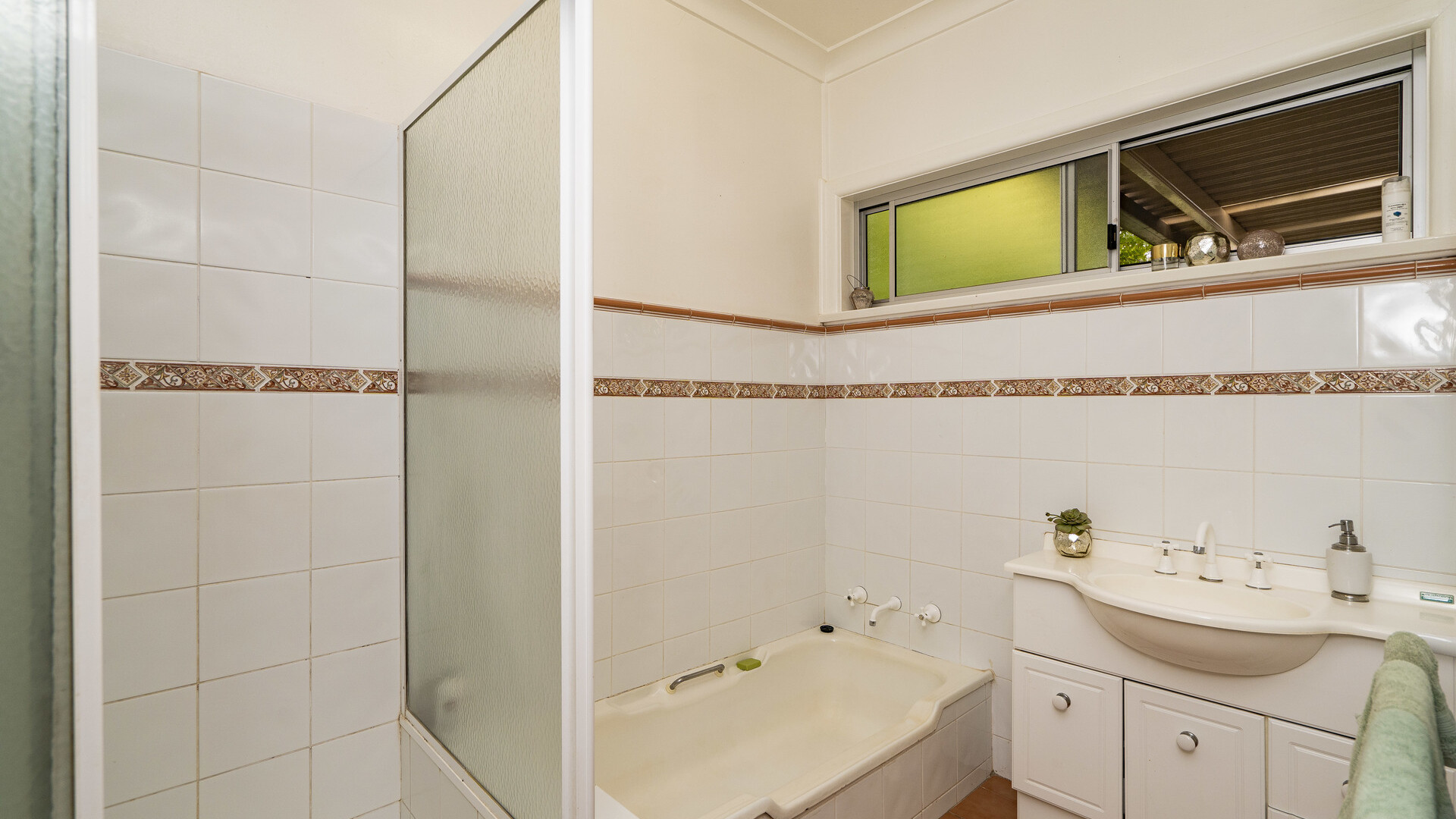 168 Loftus Street, Temora NSW 2666 - photo 12