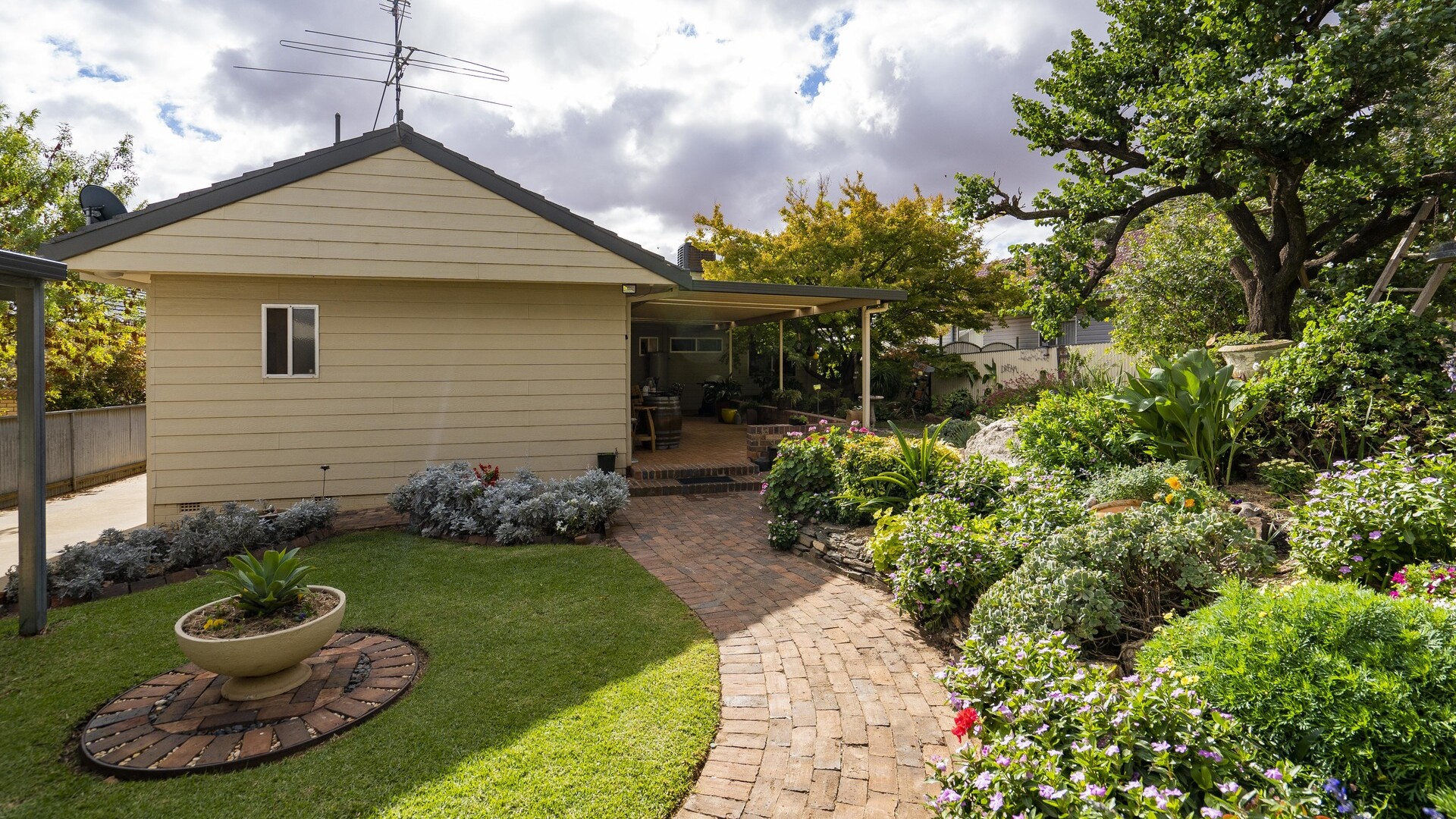 168 Loftus Street, Temora NSW 2666 - photo 20
