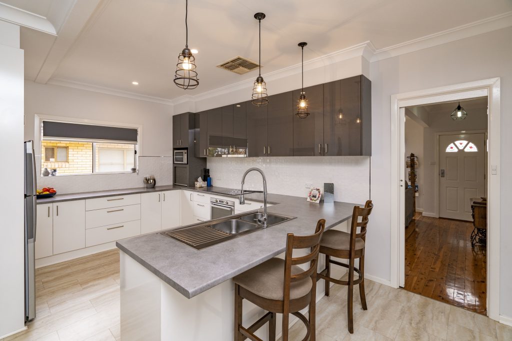 168 Loftus Street, Temora NSW 2666 - photo 3