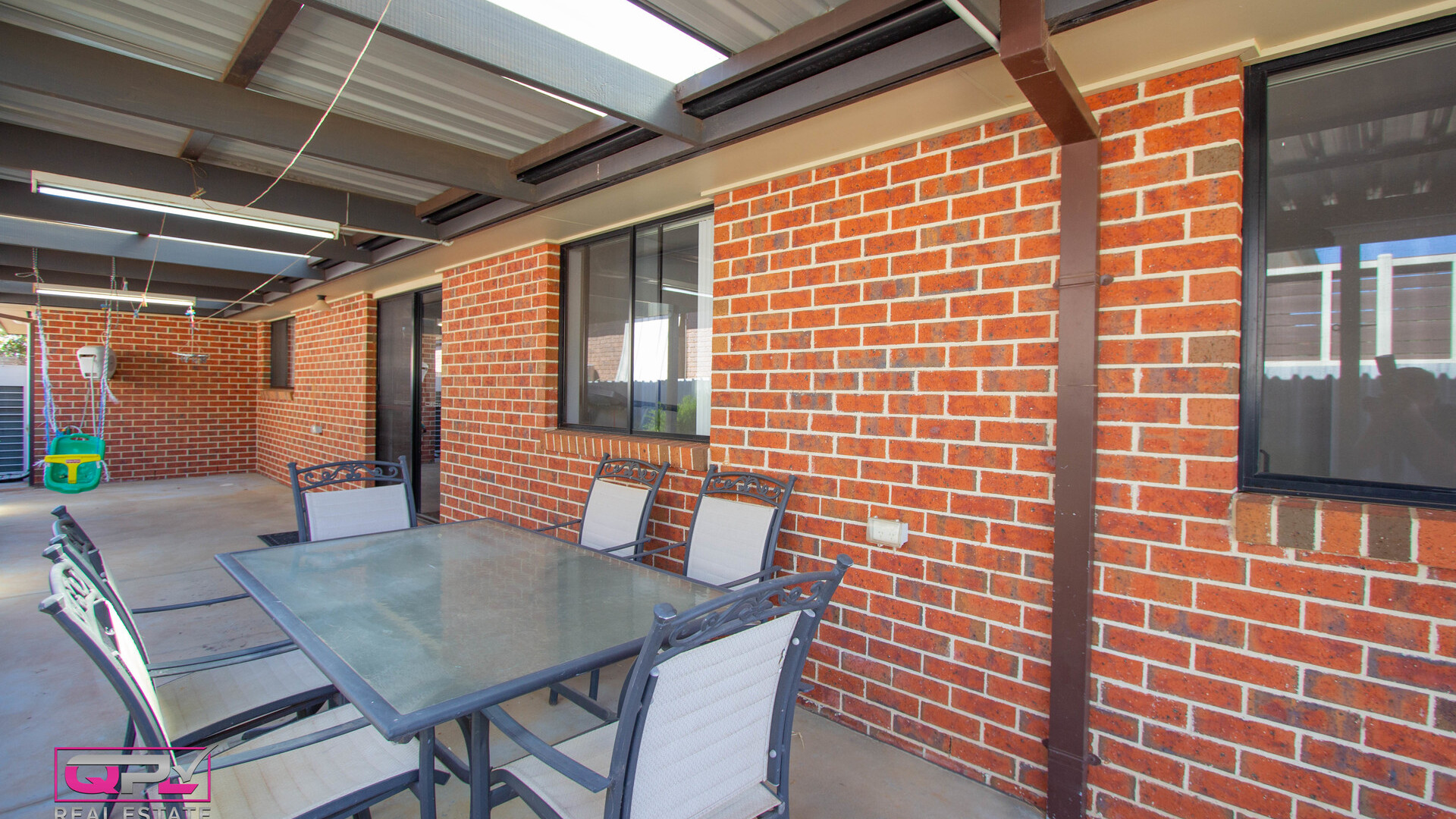 25 Beattie Street, Temora NSW 2666 - photo 14