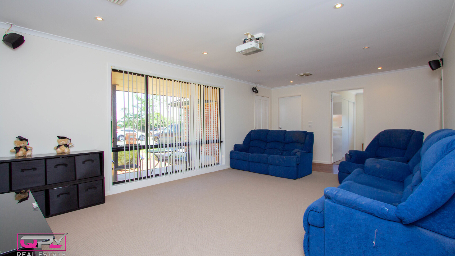 25 Beattie Street, Temora NSW 2666 - photo 4