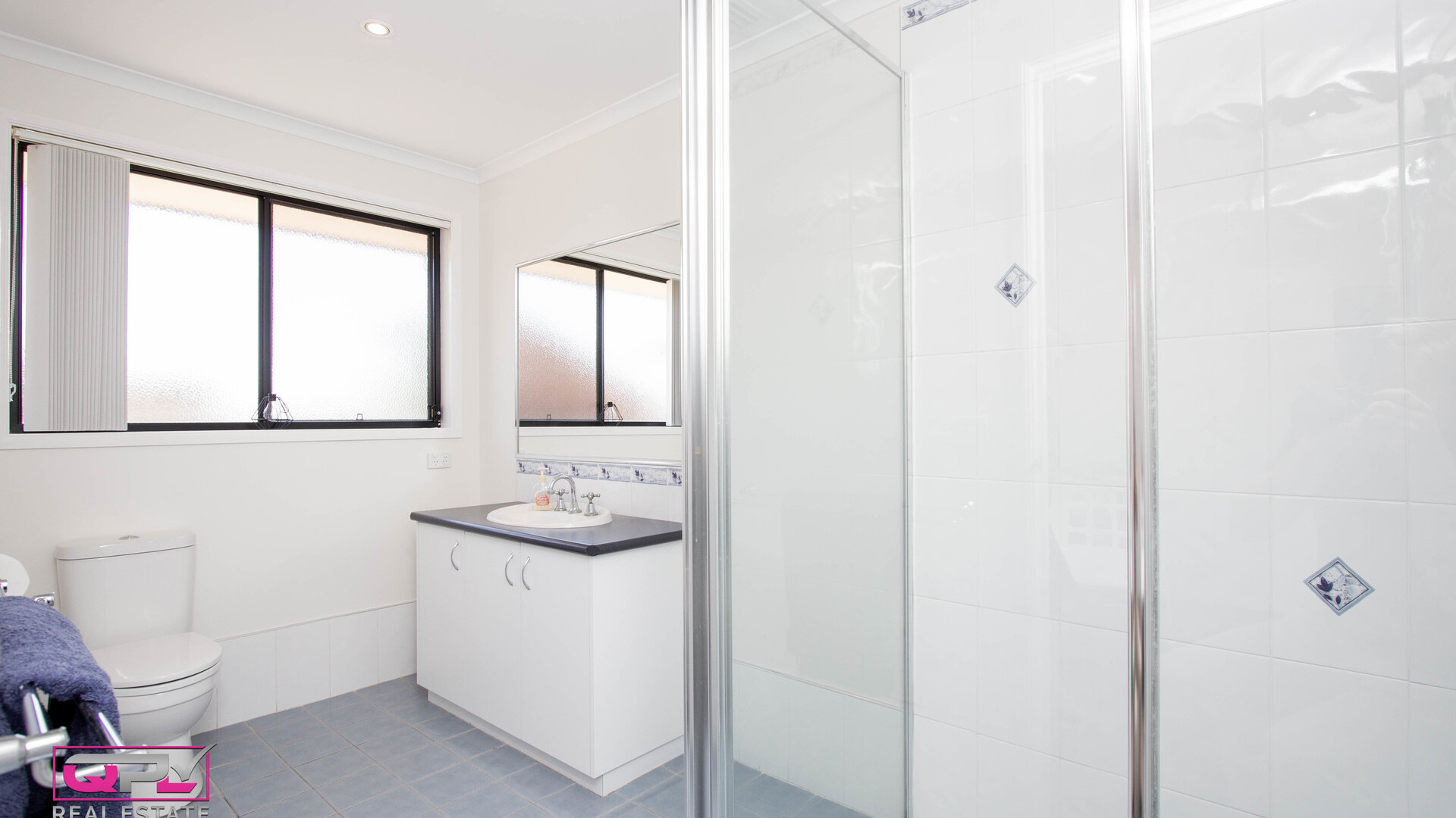 25 Beattie Street, Temora NSW 2666 - photo 6