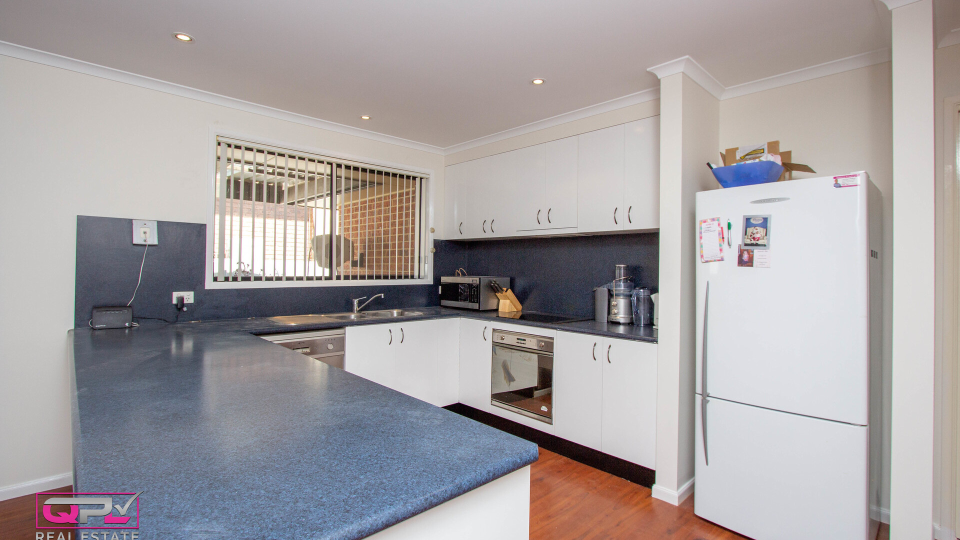 25 Beattie Street, Temora NSW 2666 - photo 7