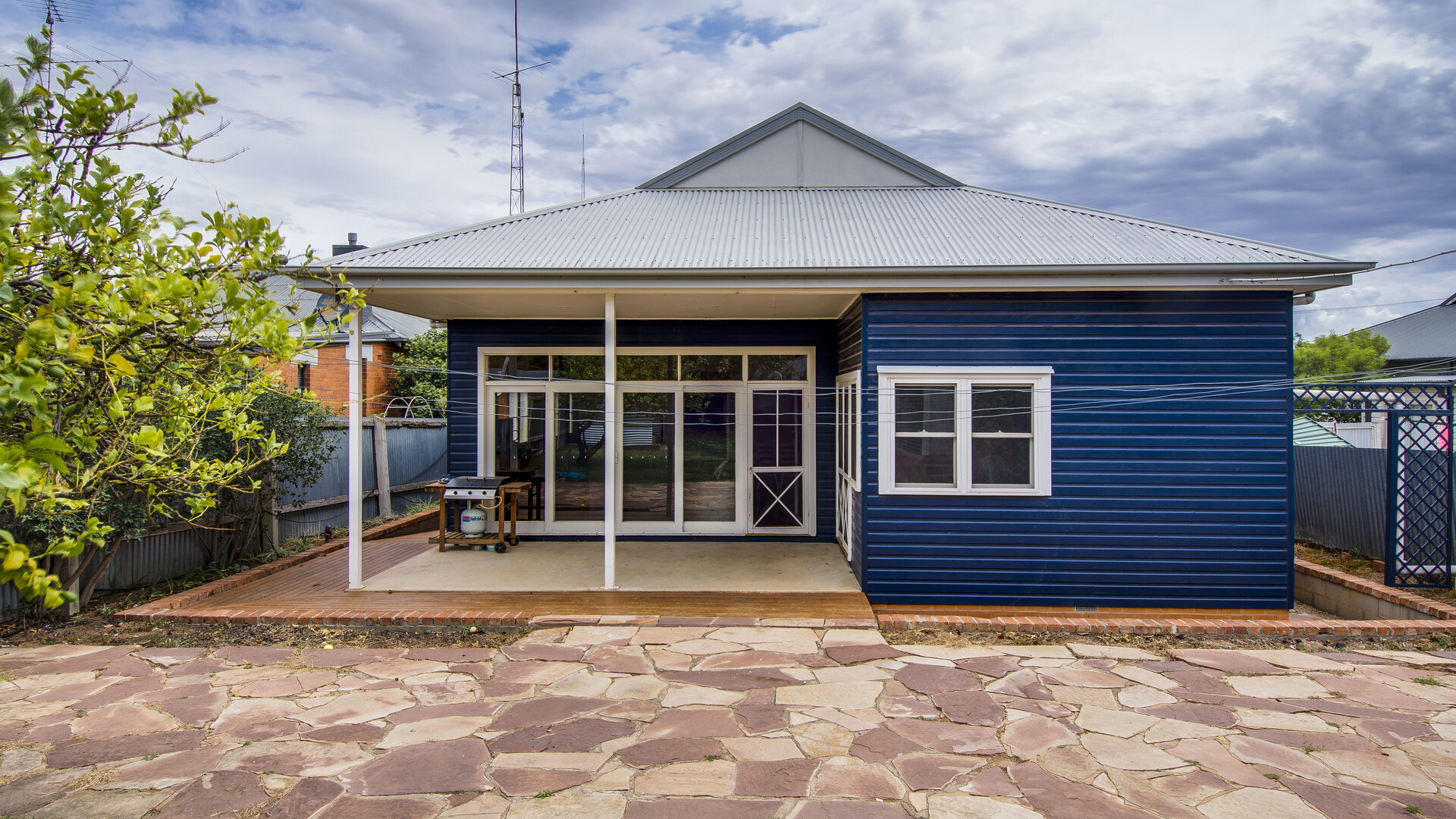 17 Douglas Street, Narrandera NSW 2700 - photo 13