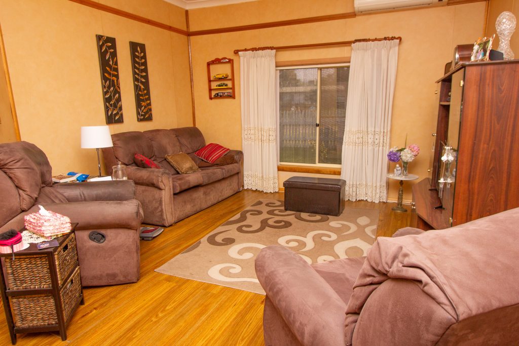 24 Argus Street, Narrandera NSW 2700 - photo 2