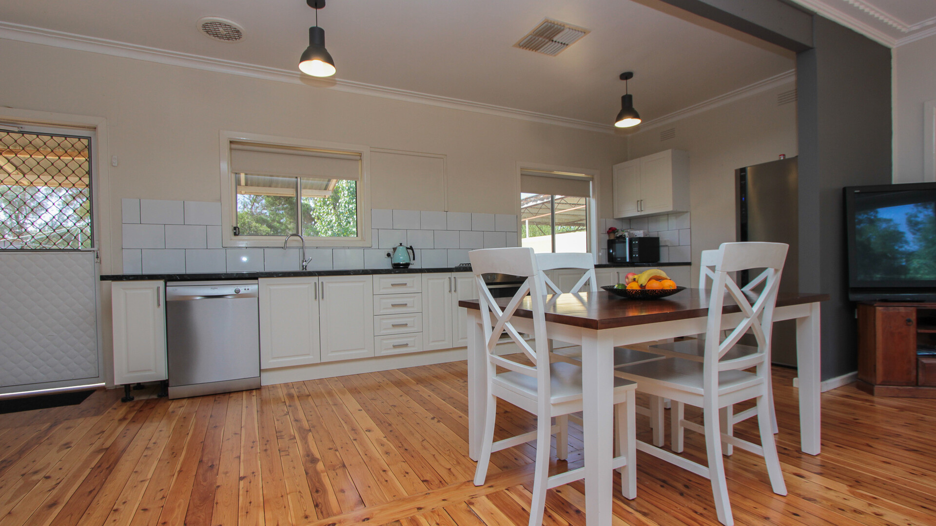 51 Mallee Street, Barellan NSW 2665 - photo 5