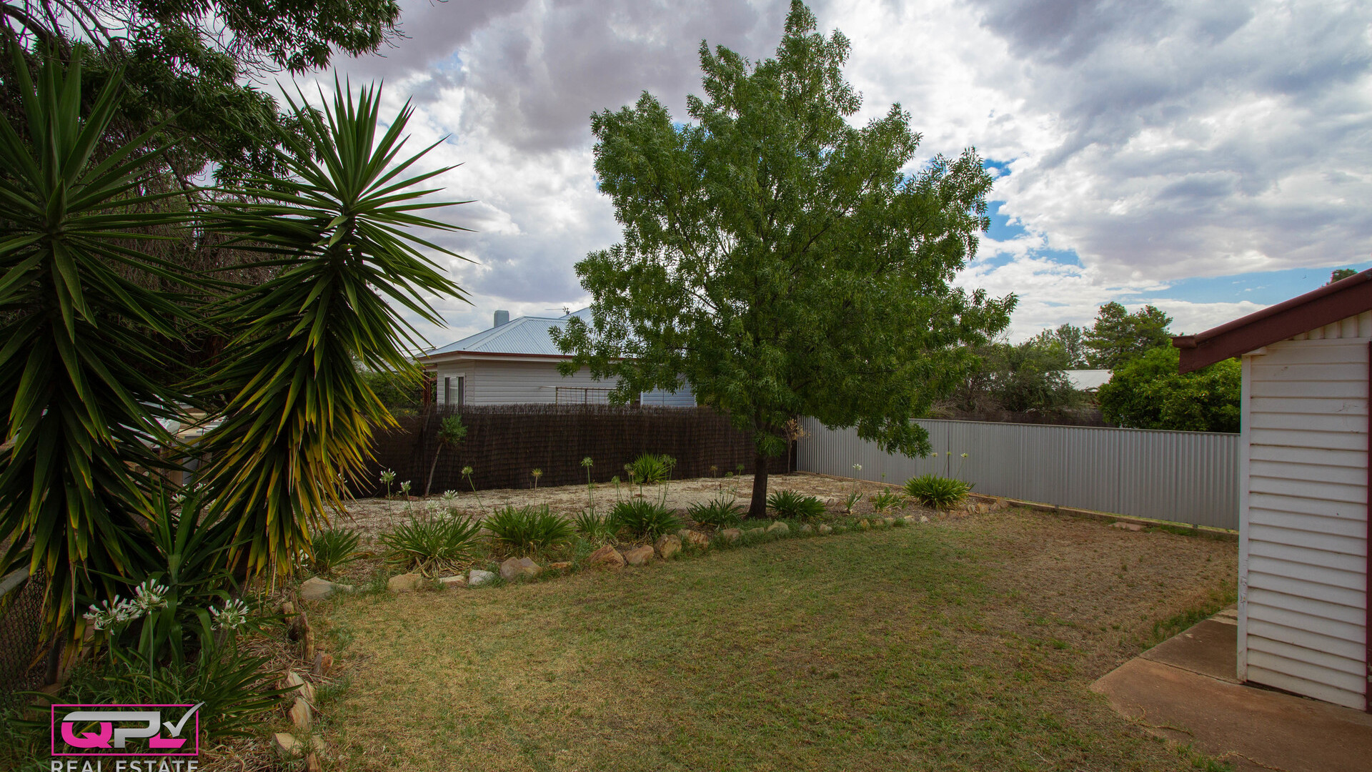 72 Jellicoe Street, Temora NSW 2666 - photo 12