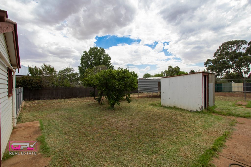 72 Jellicoe Street, Temora NSW 2666 - photo 13