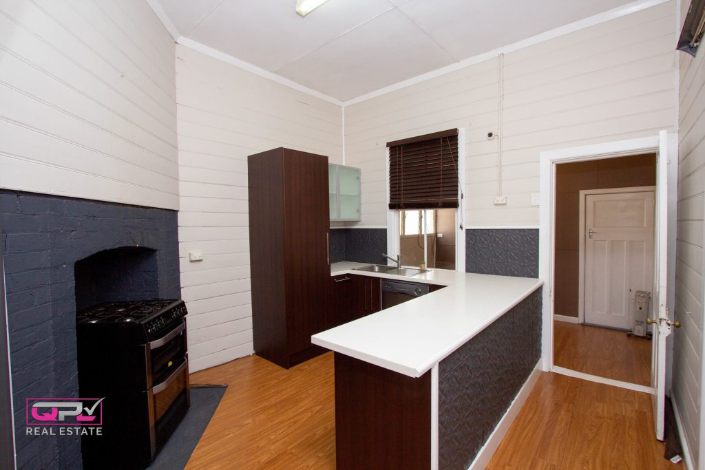 72 Jellicoe Street, Temora NSW 2666 - photo 4