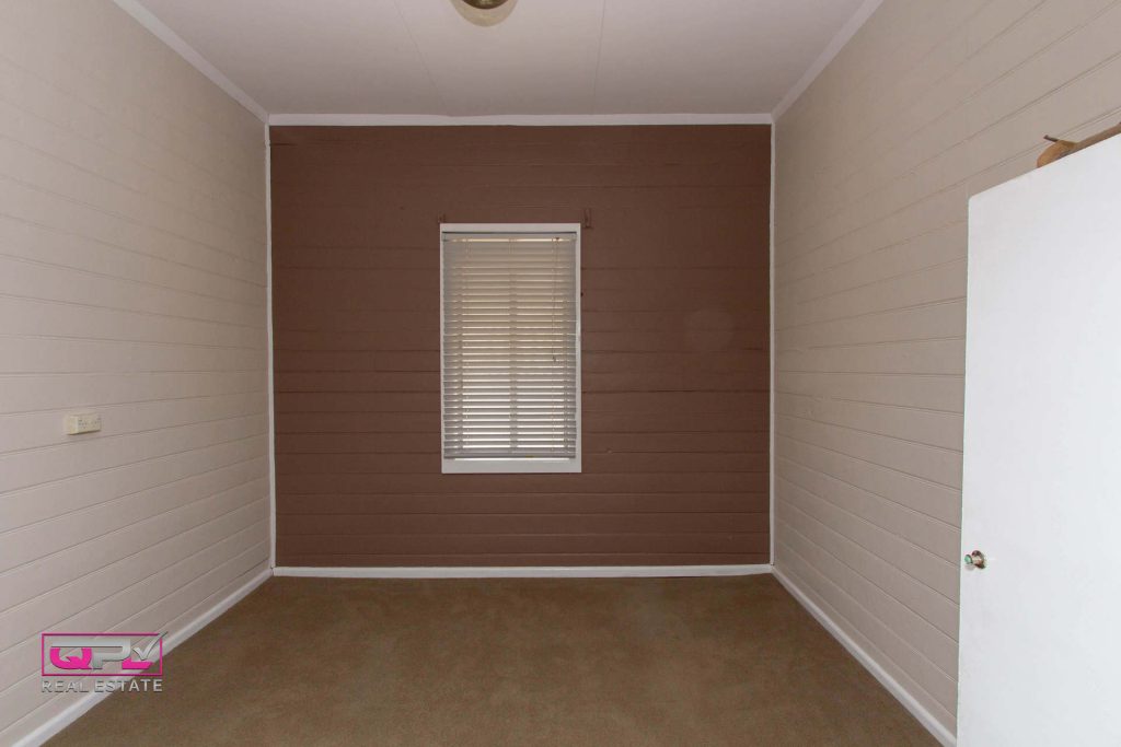 72 Jellicoe Street, Temora NSW 2666 - photo 8