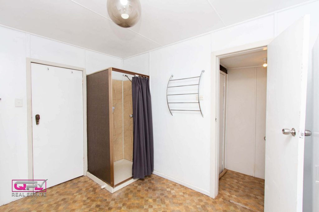 72 Jellicoe Street, Temora NSW 2666 - photo 9