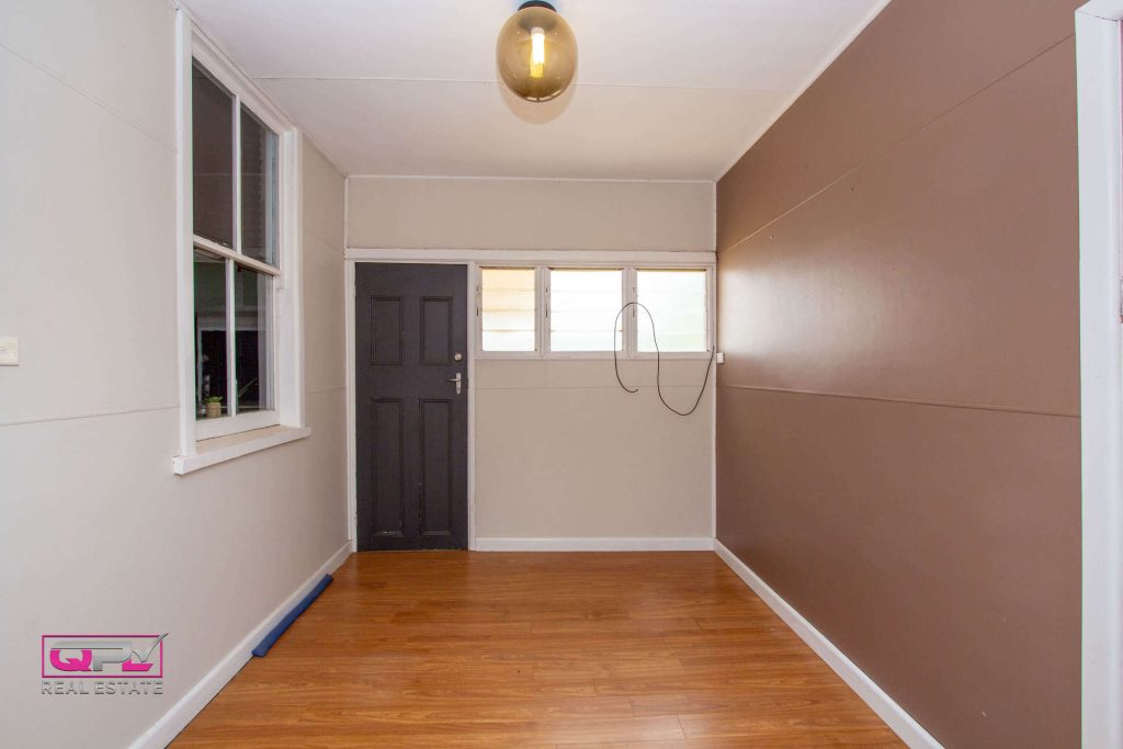 72 Jellicoe Street, Temora NSW 2666 - photo 10