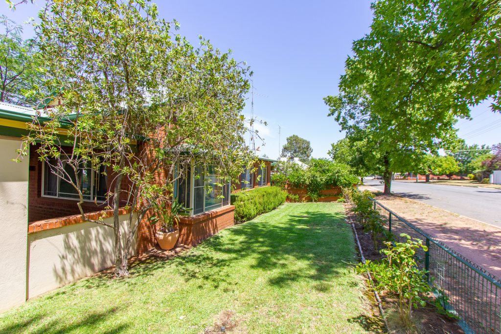 22 William Street, Narrandera NSW 2700 - photo 3