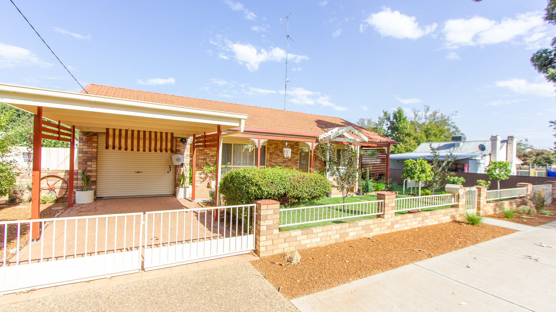 26 Midgeon Street, Narrandera NSW 2700 - photo 2