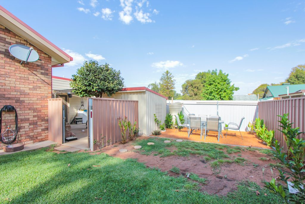 26 Midgeon Street, Narrandera NSW 2700 - photo 15