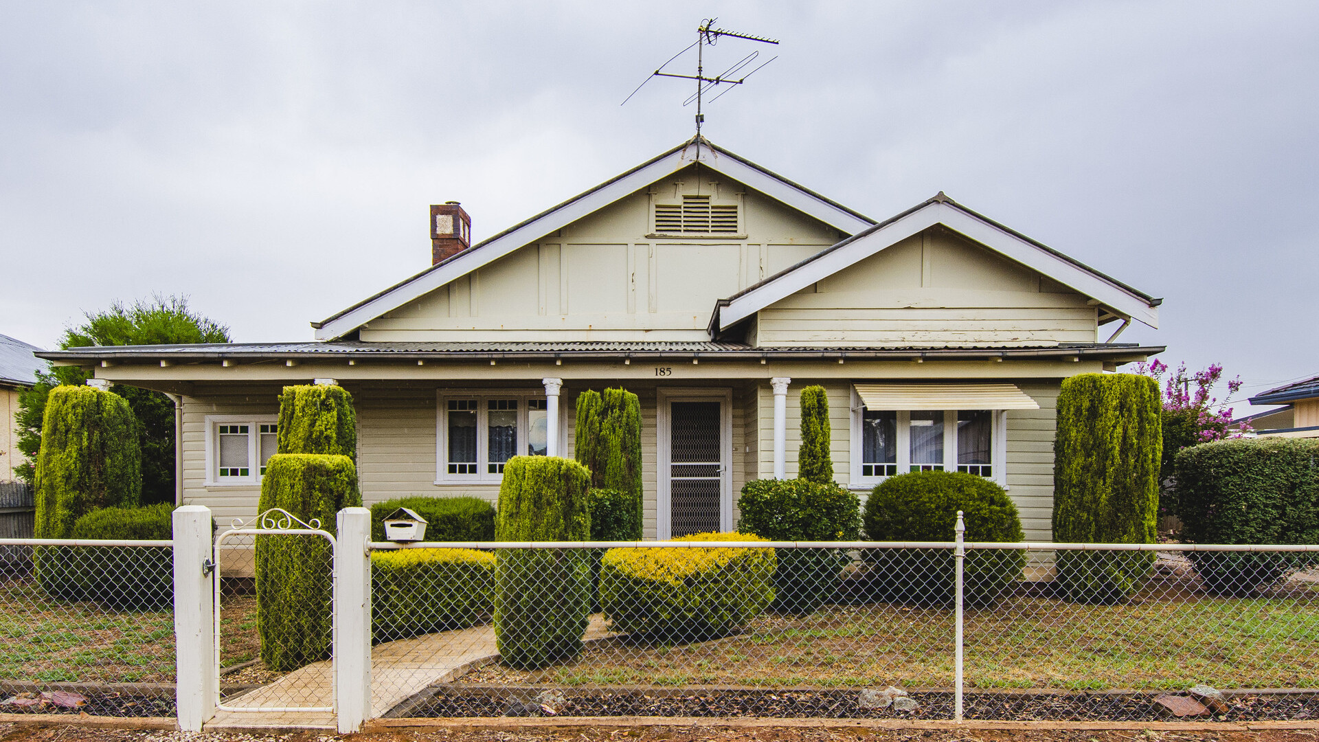 185 Deboos Street, Temora NSW 2666 - photo 21