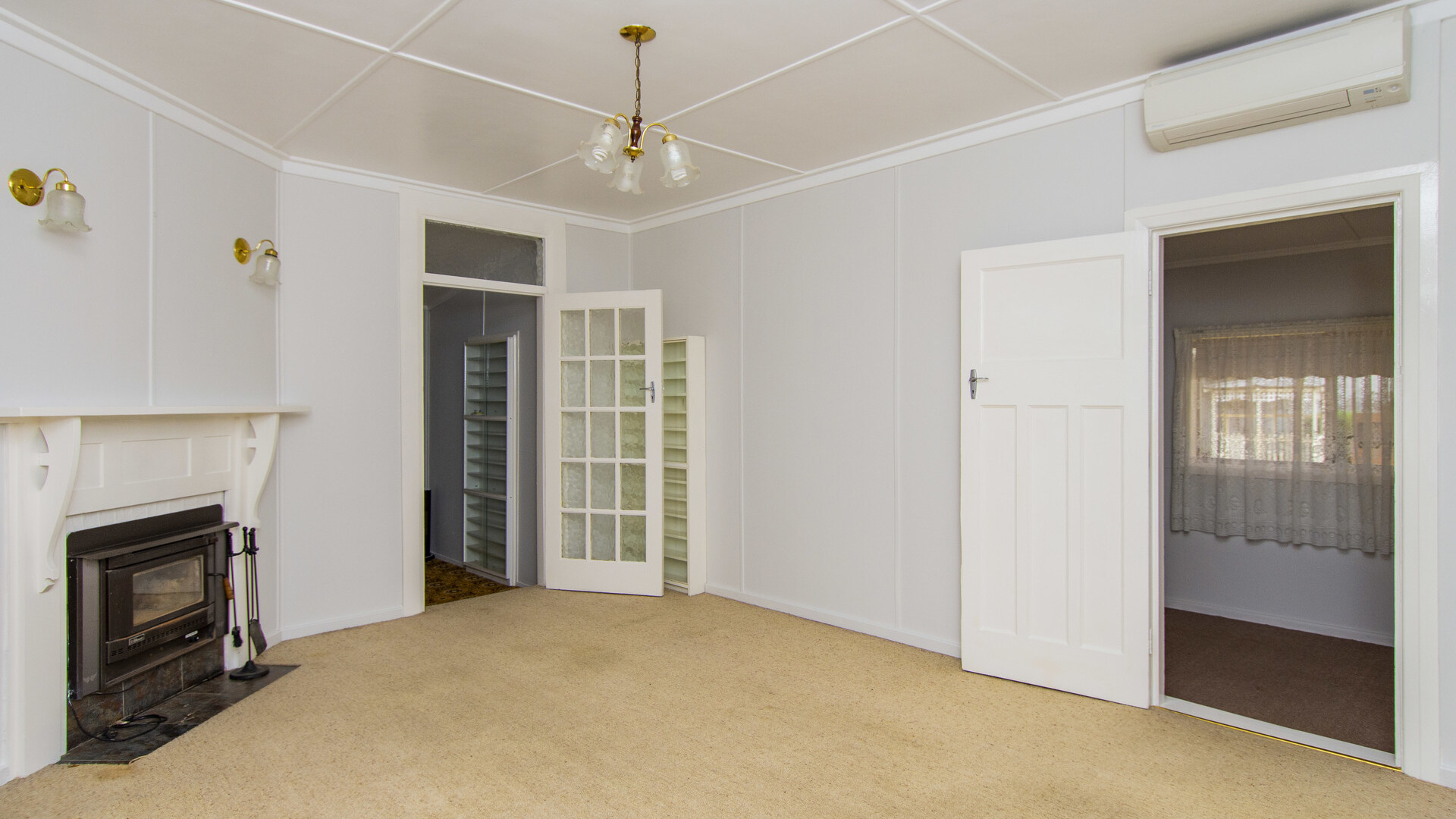185 Deboos Street, Temora NSW 2666 - photo 6