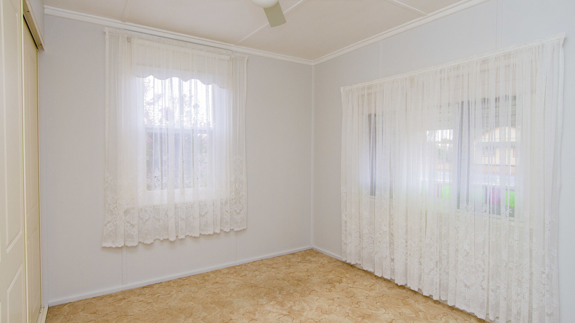 185 Deboos Street, Temora NSW 2666 - photo 7