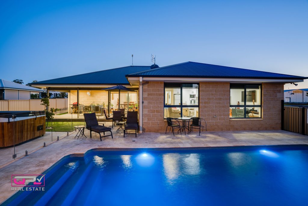 19 Tenefts Street, Temora NSW 2666 - photo 19
