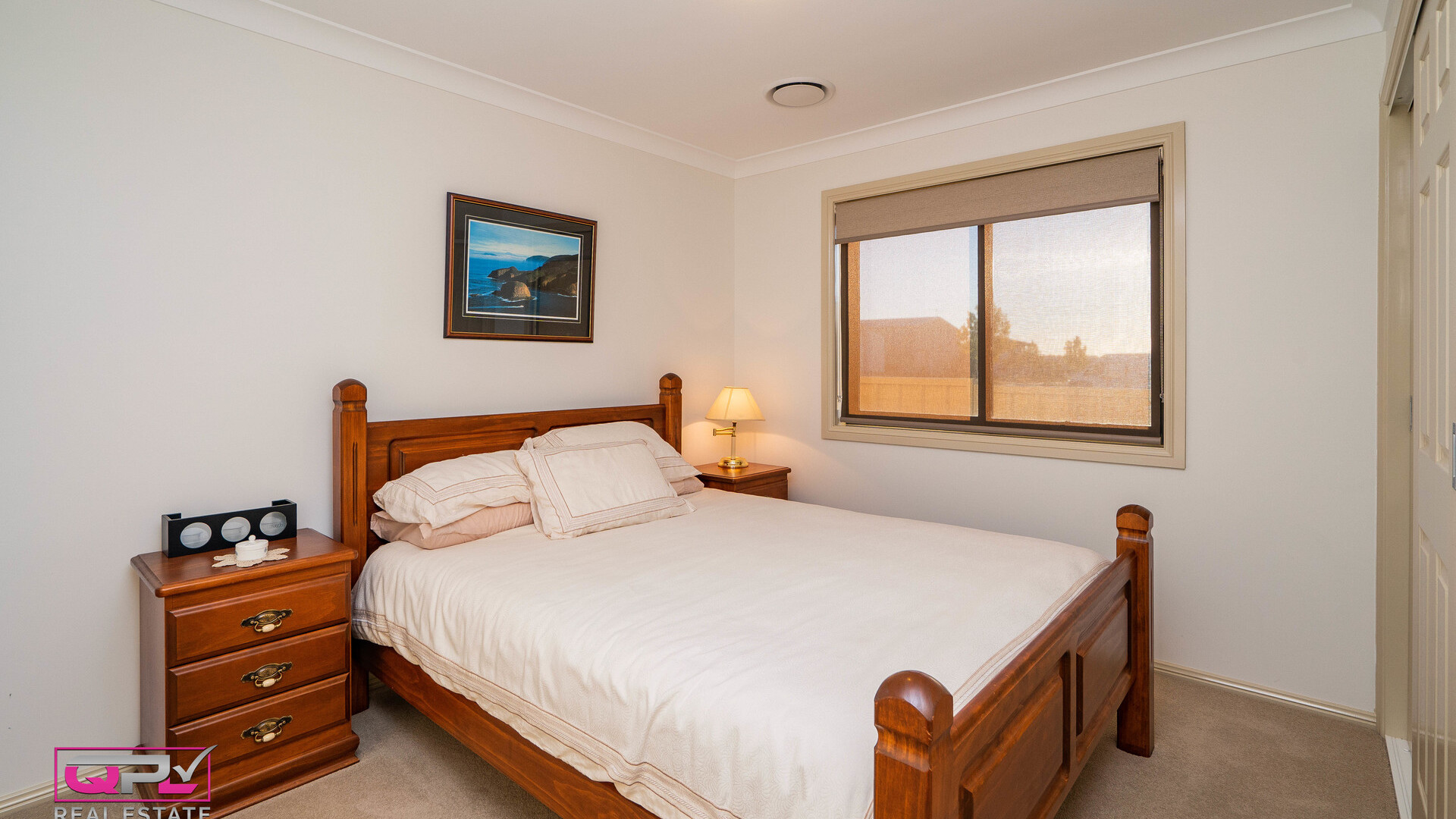 19 Tenefts Street, Temora NSW 2666 - photo 7