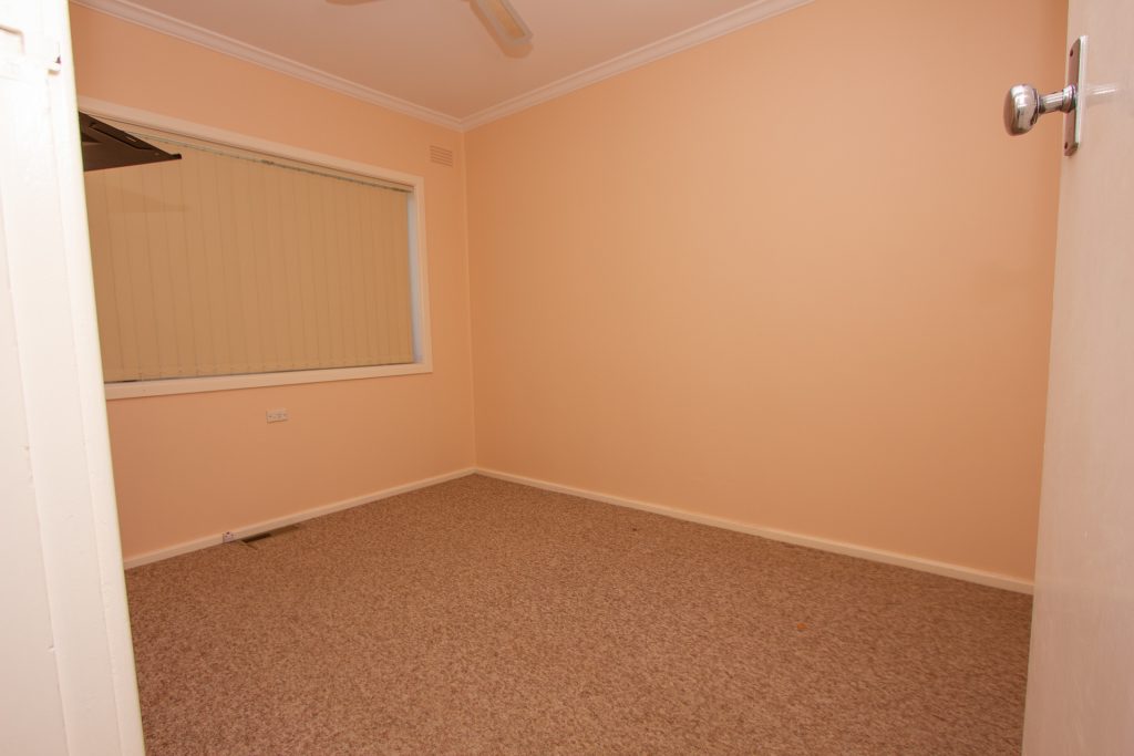 24 Argyle Street, Narrandera NSW 2700 - photo 5