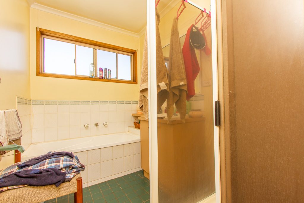 60 Whitton Street, Narrandera NSW 2700 - photo 11
