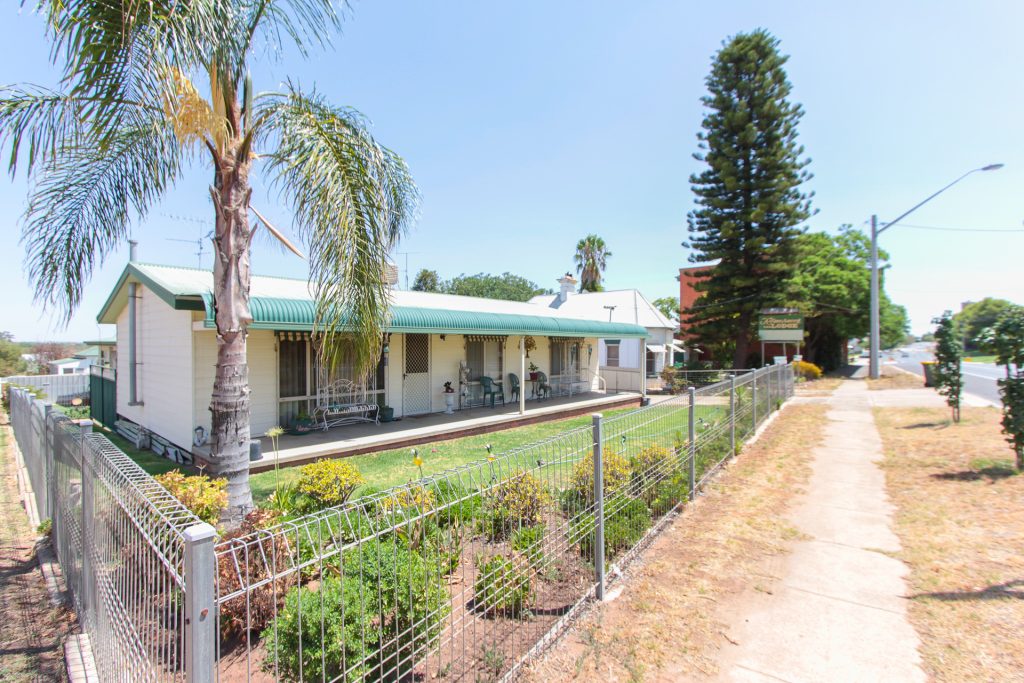60 Whitton Street, Narrandera NSW 2700 - McGrath Riverina