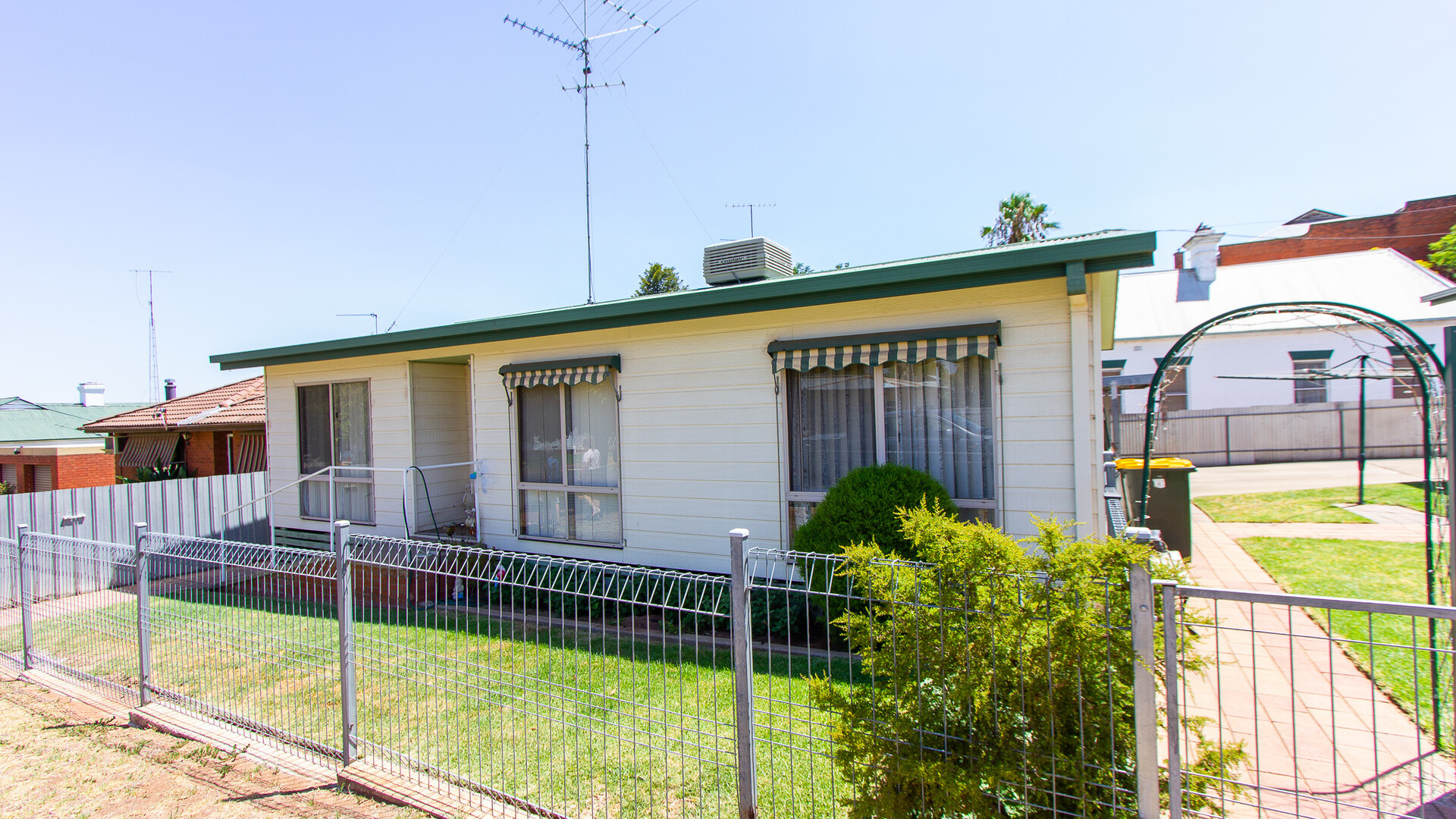 60 Whitton Street, Narrandera NSW 2700 - photo 12