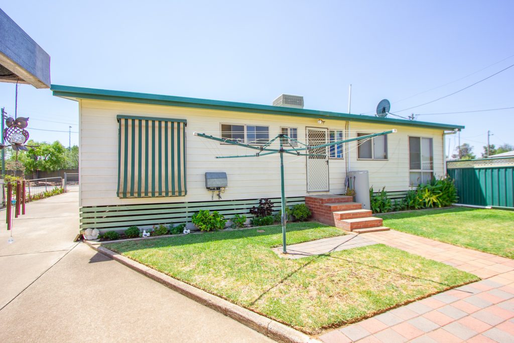 60 Whitton Street, Narrandera NSW 2700 - photo 14