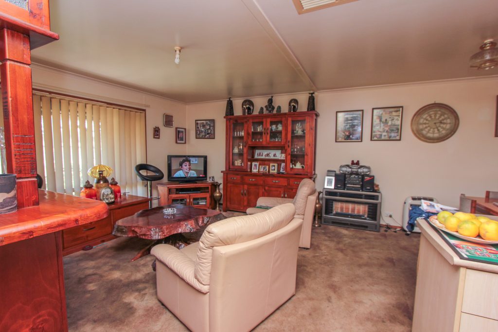 60 Whitton Street, Narrandera NSW 2700 - photo 4