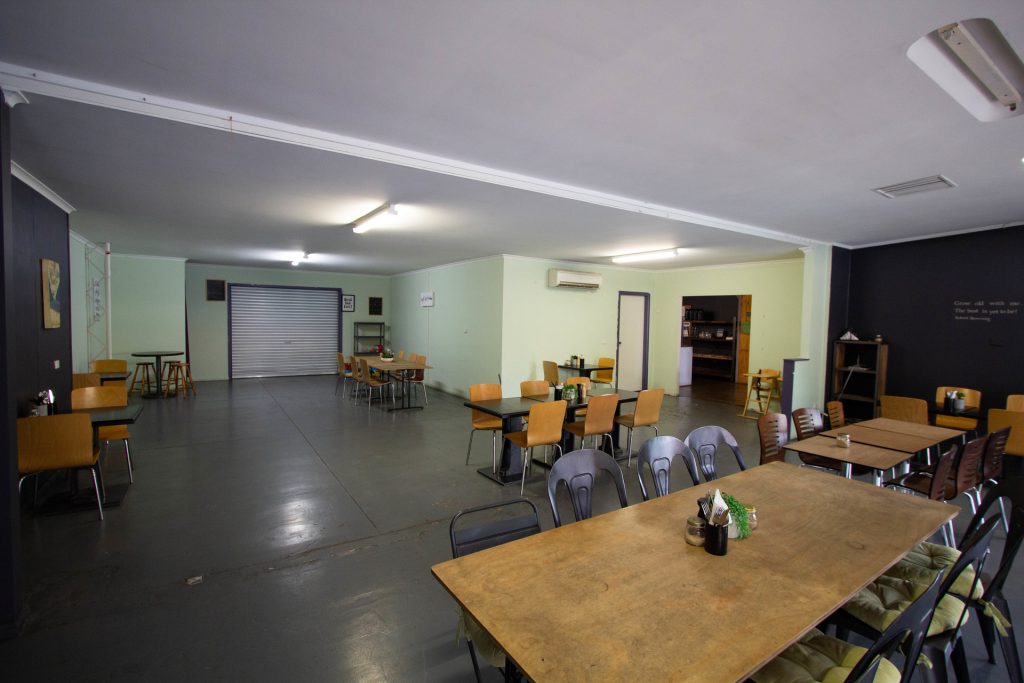 181 Hoskins Street, Temora NSW 2666 - photo 4