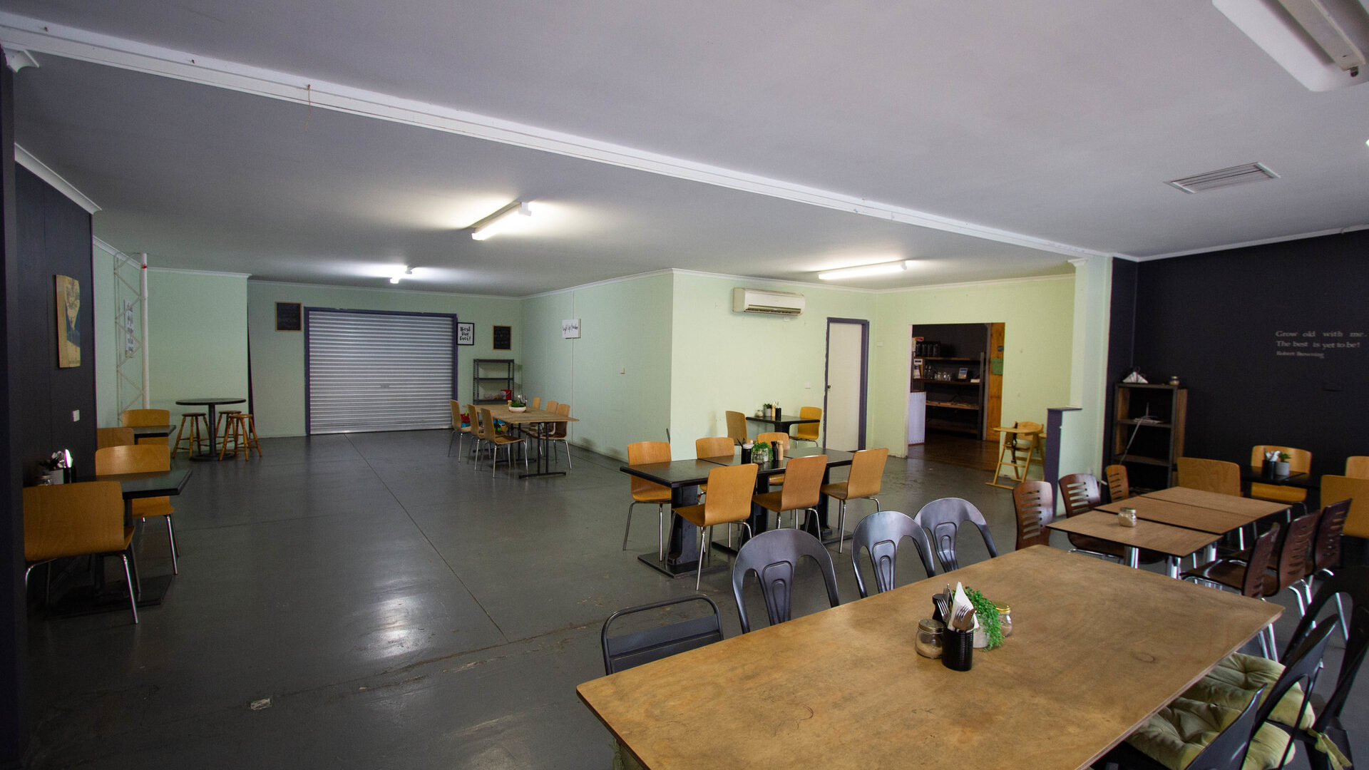 181 Hoskins Street, Temora NSW 2666 - photo 4