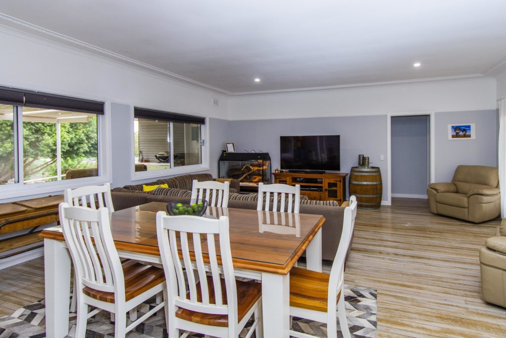 67 Deutcher Street, Temora NSW 2666 - photo 6
