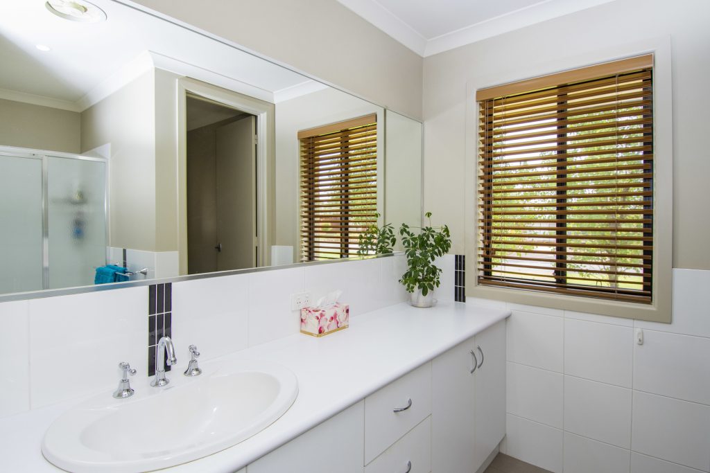 10 Anzac Crescent, Narrandera NSW 2700 - photo 13