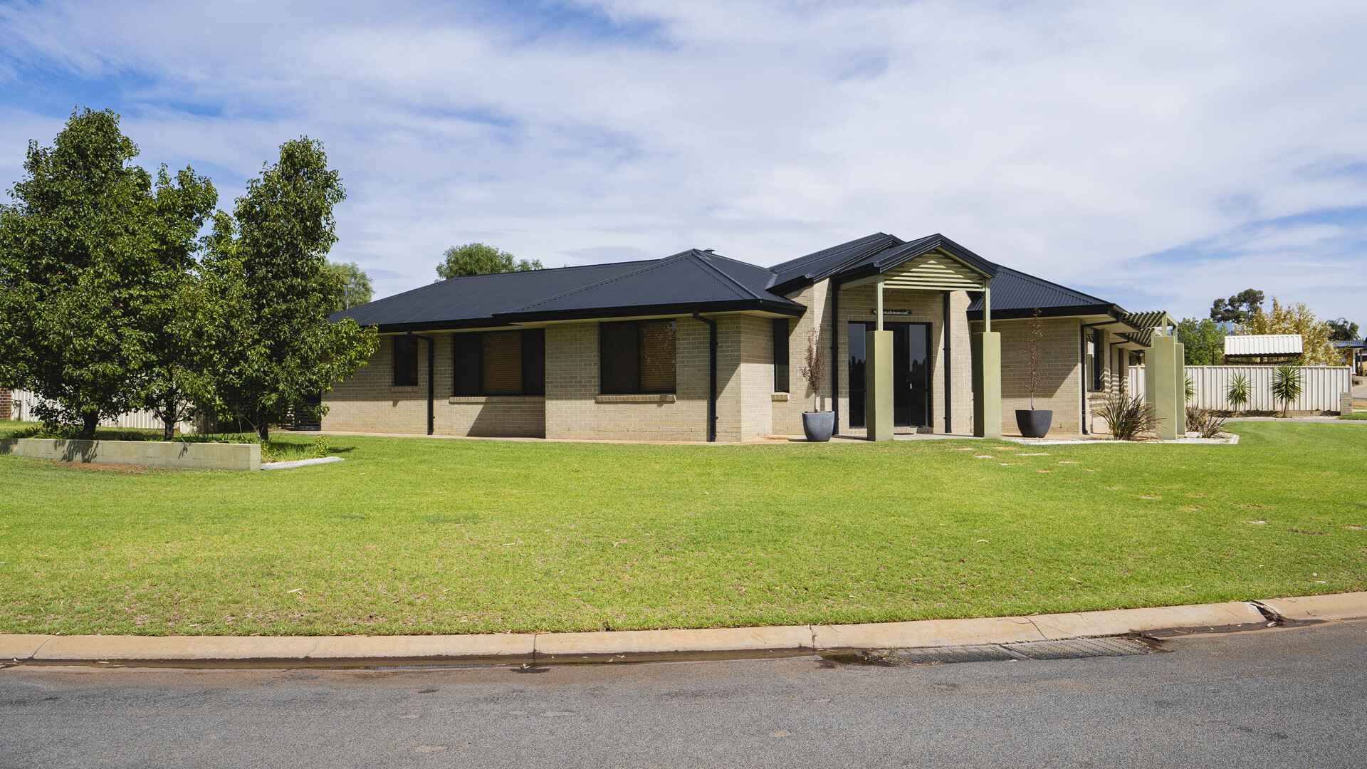 10 Anzac Crescent, Narrandera NSW 2700 - photo 17