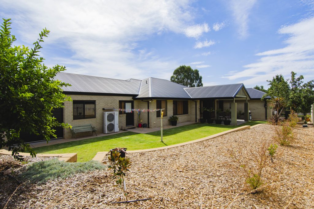 10 Anzac Crescent, Narrandera NSW 2700 - photo 24