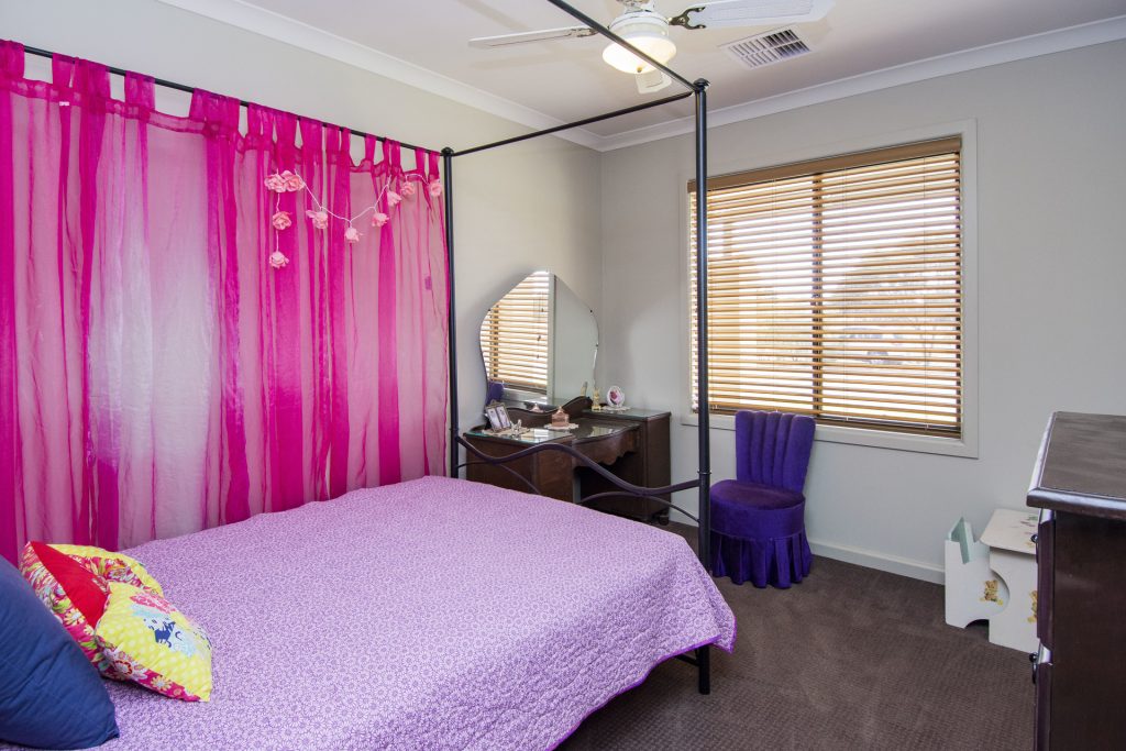 10 Anzac Crescent, Narrandera NSW 2700 - photo 10