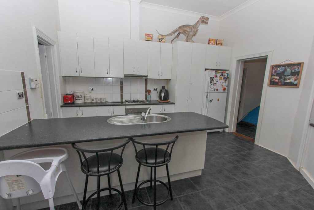 31 Audley Street, Narrandera NSW 2700 - photo 2