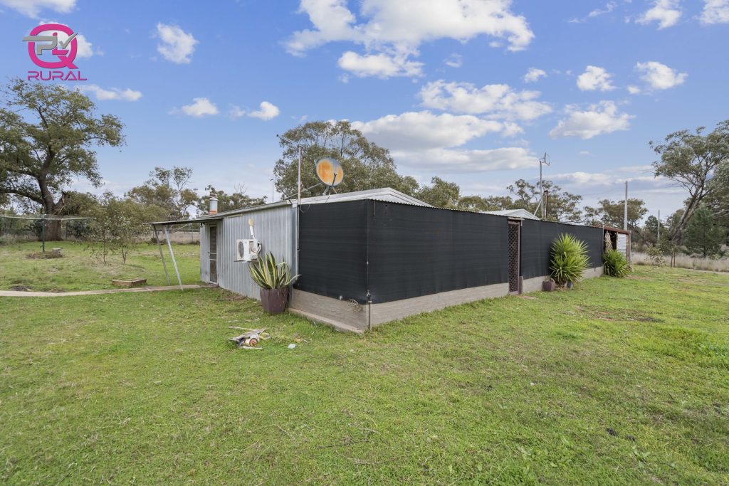 452 Merungle Hill Road, Leeton NSW 2705 - photo 8