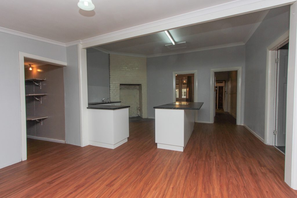 37 William Street, Narrandera NSW 2700 - photo 3
