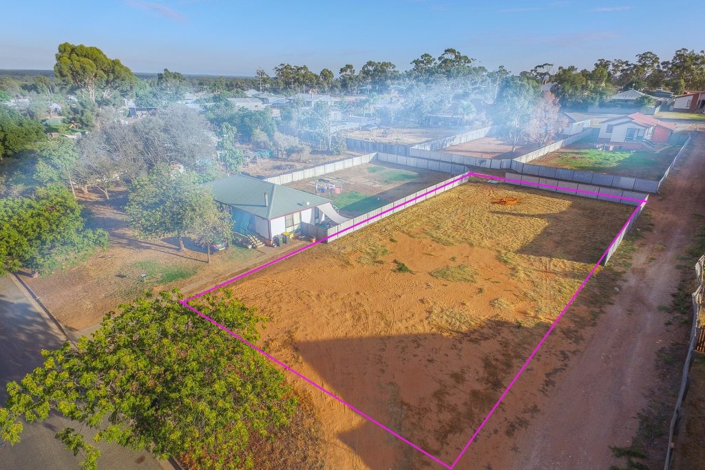 3 Frank Street, Narrandera NSW 2700 - McGrath Riverina