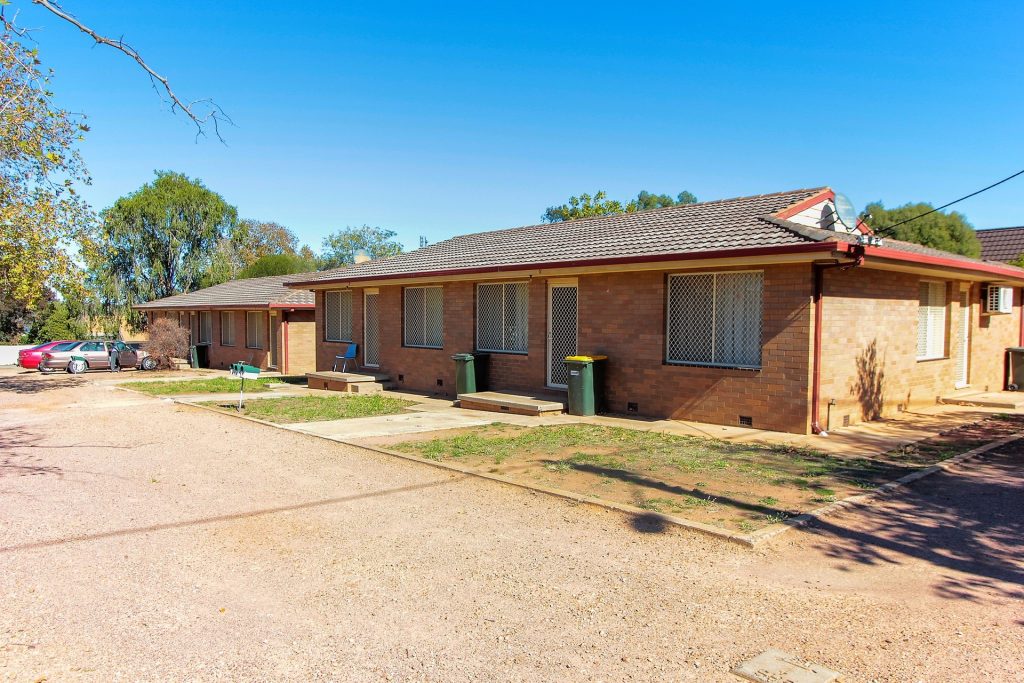 2 Chantilly Street, Narrandera NSW 2700 - photo 2