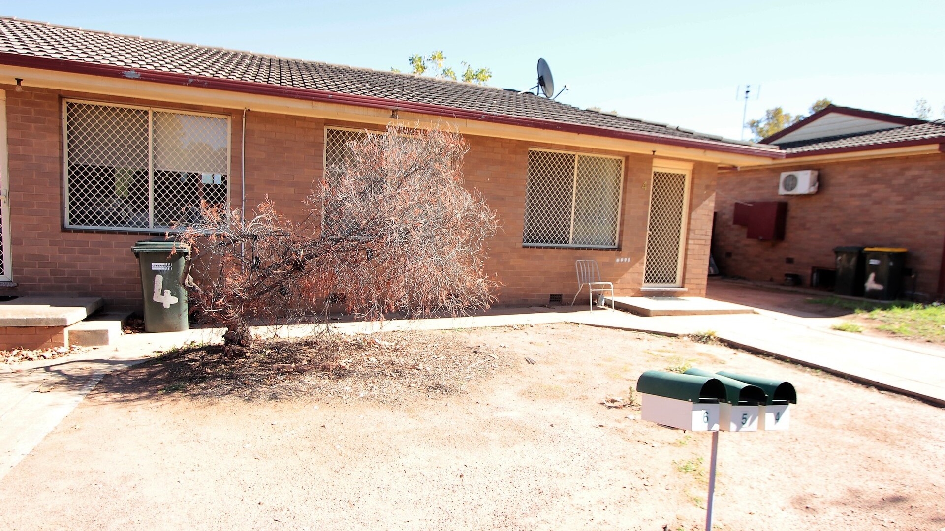 2 Chantilly Street, Narrandera NSW 2700 - photo 14