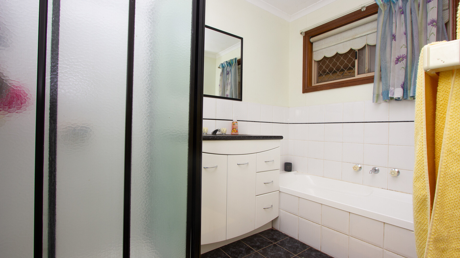 54-56 Reid Street, Lockhart NSW 2656 - photo 11